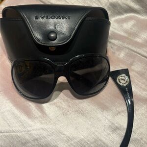 BVLGARI sunglasses one stem needs repair